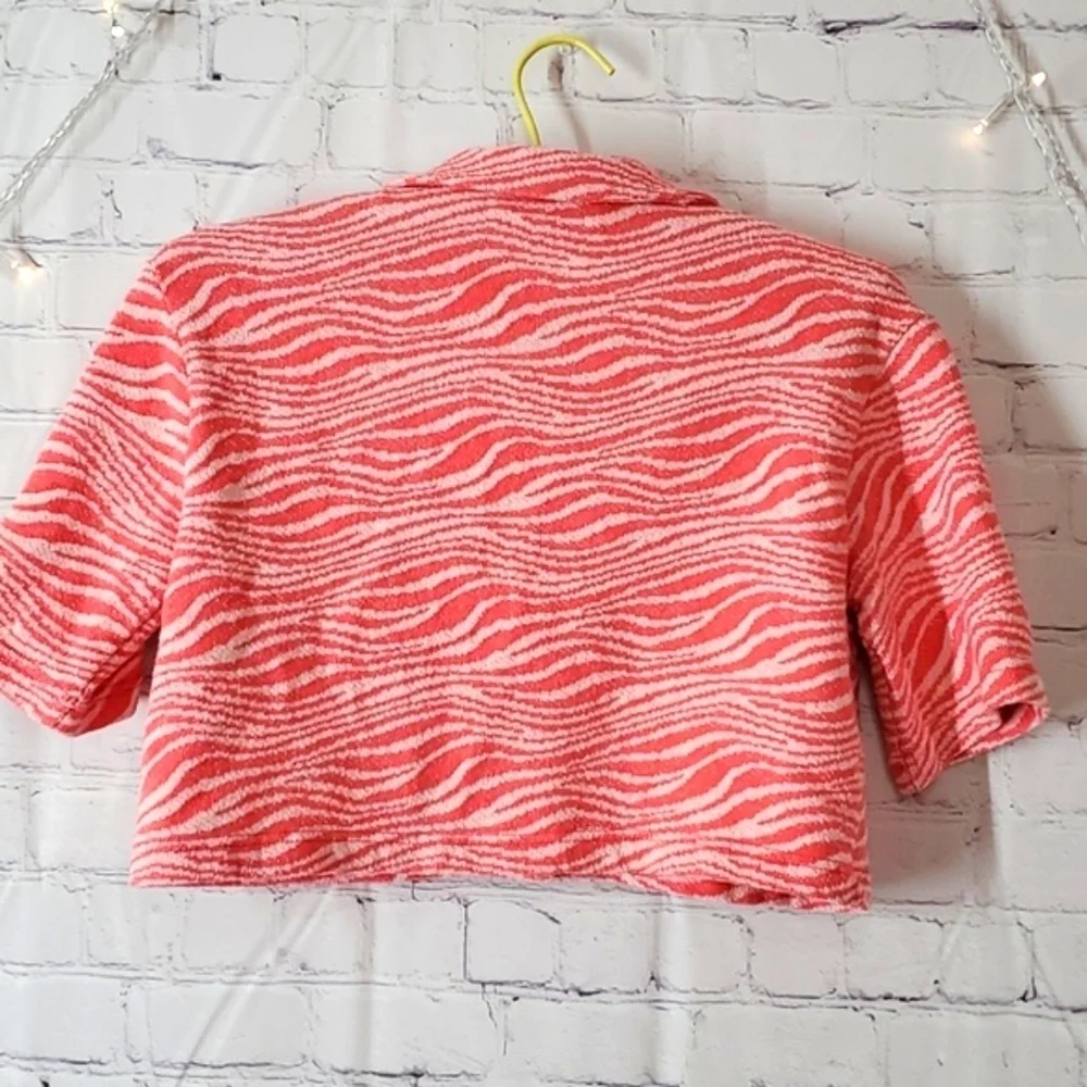 Zara Coral Zebra Print Crop Style Collared Blazer Abalone Buttons Size XS Y2K - Picture 11 of 13